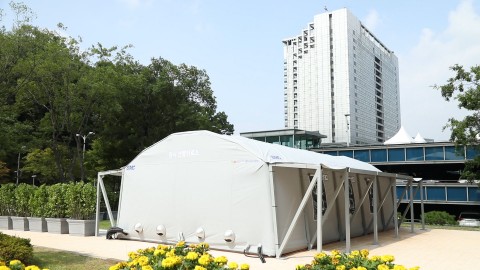 삼성서울병원에 설치된 이동식 선별 진료소 (제공: 아바타메드)